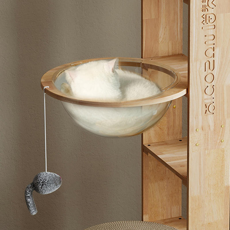 Na više nivoa drvene kule stan za penjanje okvirom mačje stablo Na više nivoa drvene kule stan za penjanje okvirom mačje stablo